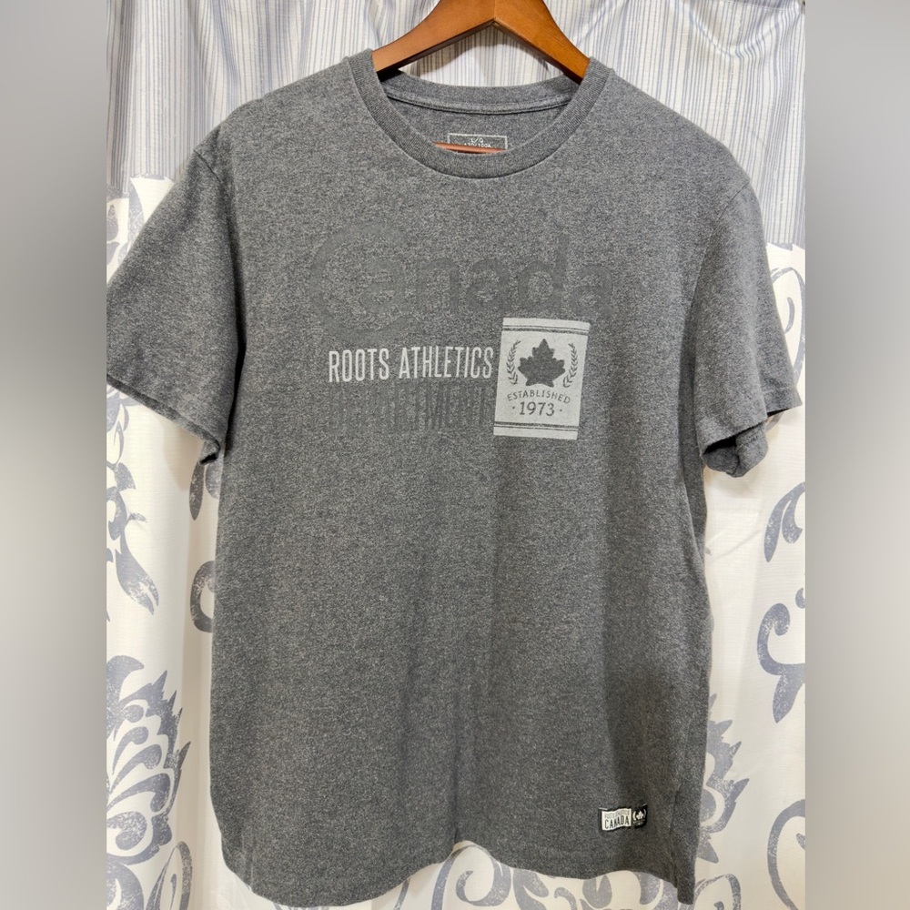 Vintage 90s Roots‎ Athletics Canada Gray Graphic T-Shirt Size L EUC